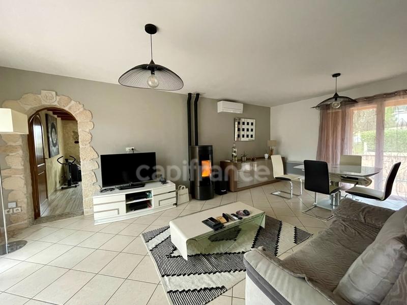 Maison - 127 m² - 7 pièces