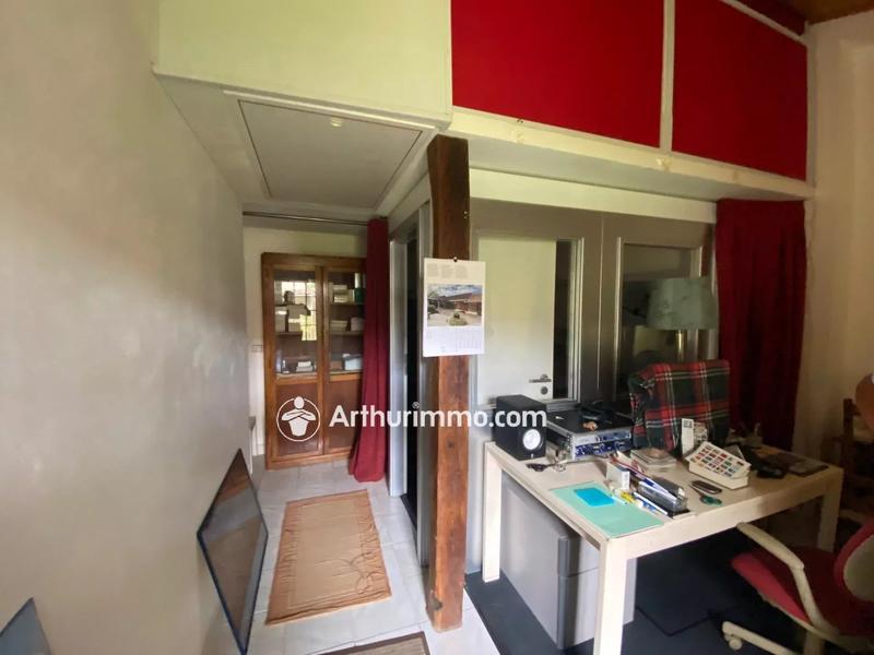 Maison - 203 m² - 14 pièces