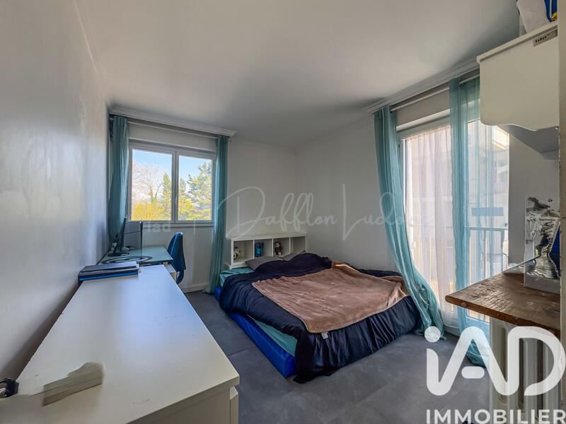 Appartement - 90 m² - 5 pièces