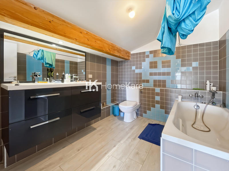 Maison - 150 m² - 5 pièces