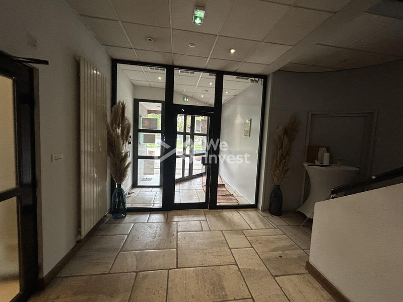 Bureau - 450 m²