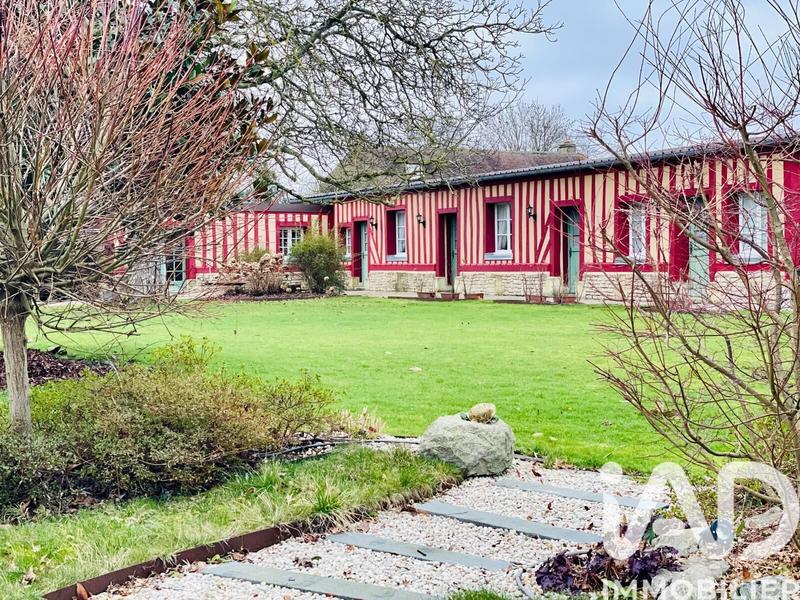 Maison - 239 m² - 9 pièces