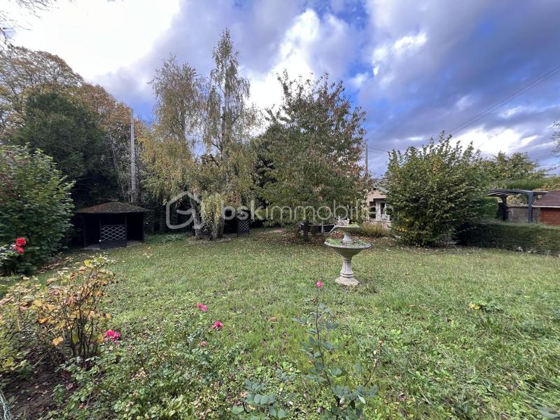 Maison - 232 m² - 8 pièces