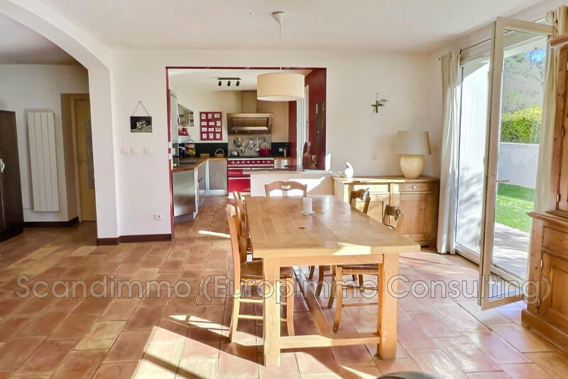 Maison - 169 m² - 6 pièces