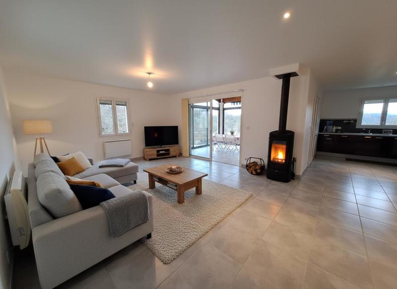 Maison - 96 m² - 5 pièces