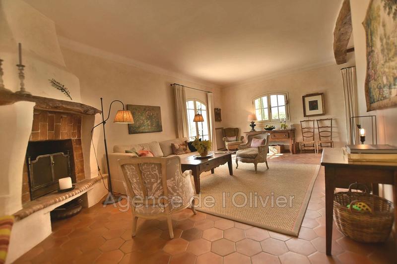 Maison - 180 m² - 8 pièces