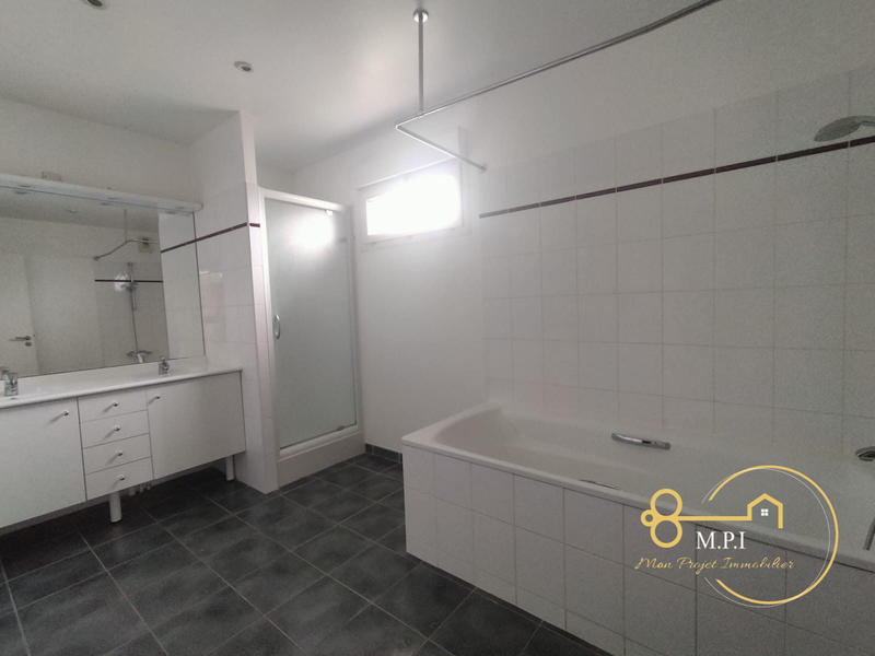 Maison - 79 m² - 6 pièces