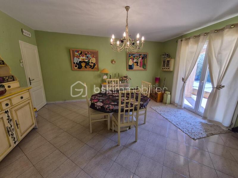 Villa - 201 m² - 5 pièces