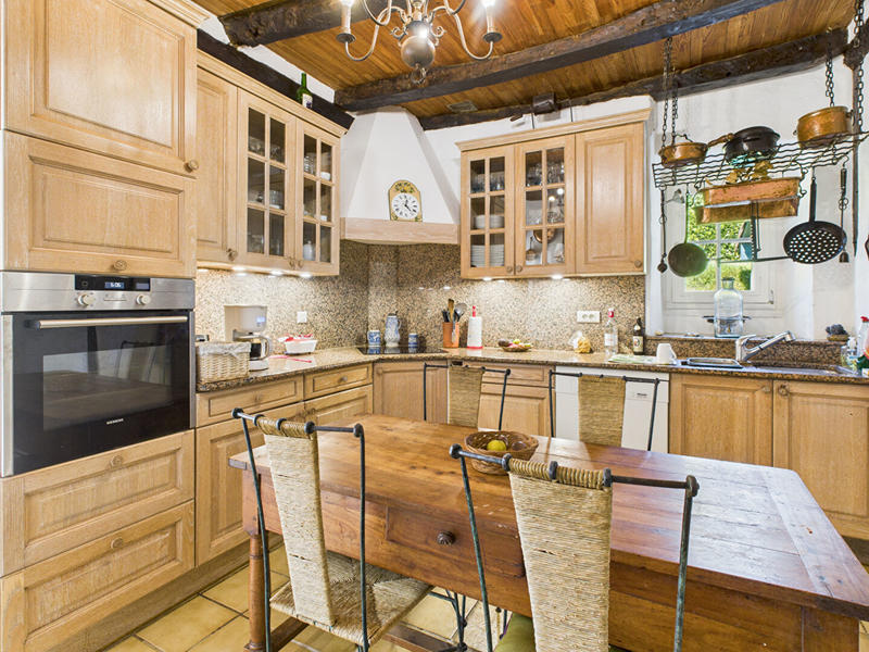 Maison - 252 m² - 6 pièces