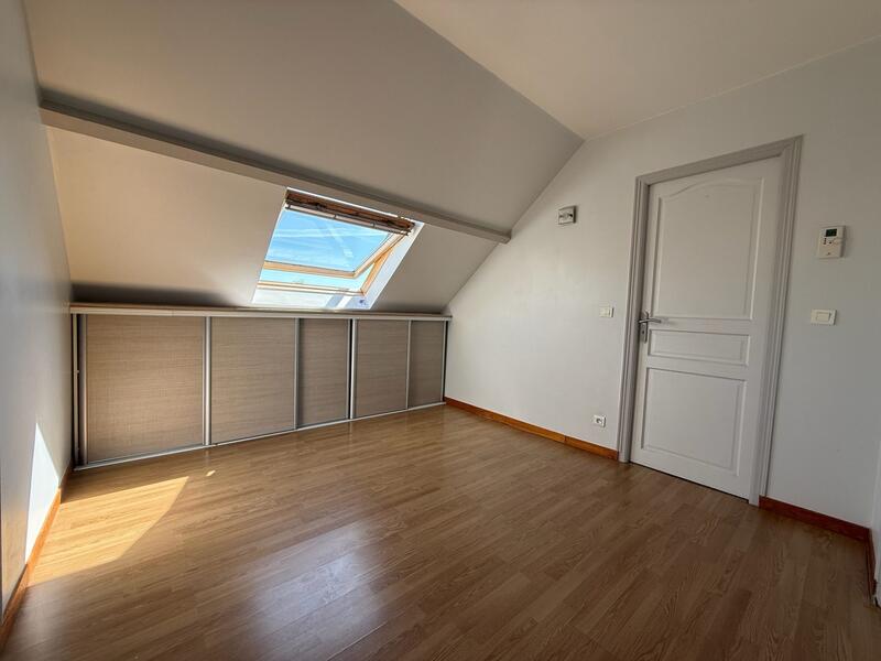 Maison - 122 m² - 6 pièces