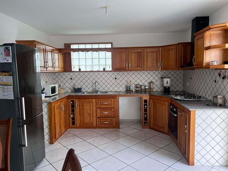 Maison - 108 m² - 5 pièces