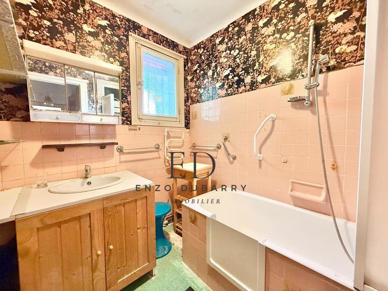 Maison - 193 m² - 7 pièces