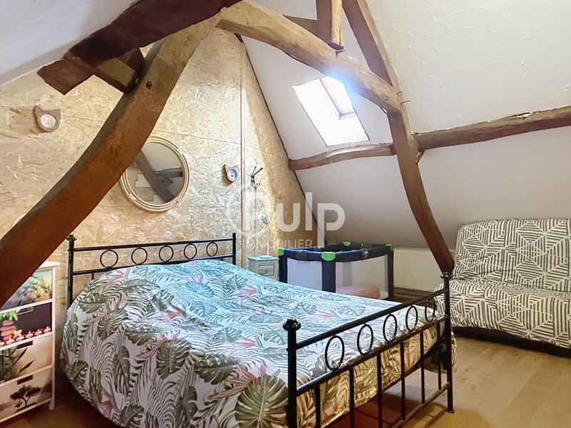 Maison - 325 m² - 11 pièces