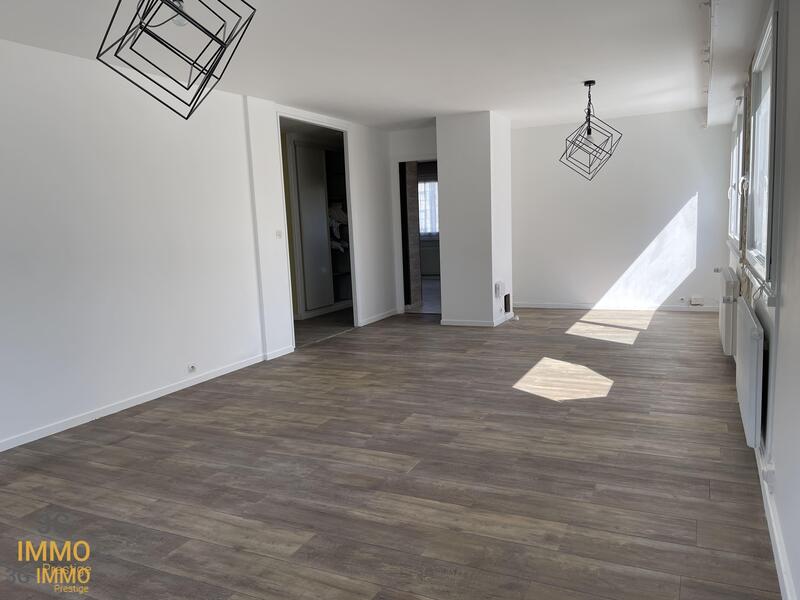 Appartement - 141 m² - 6 pièces