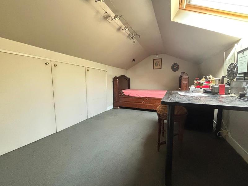 Maison - 97 m² - 6 pièces