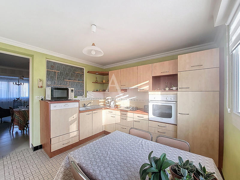 Maison - 95 m² - 4 pièces