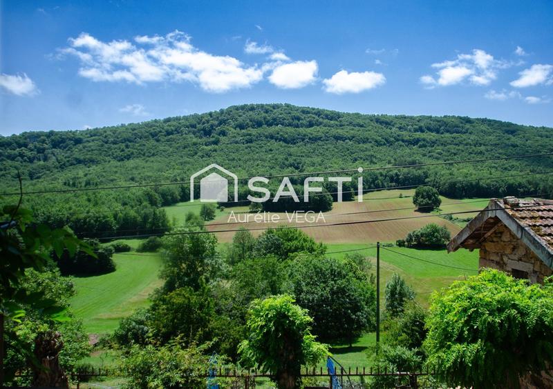 Maison - 210 m² - 5 pièces