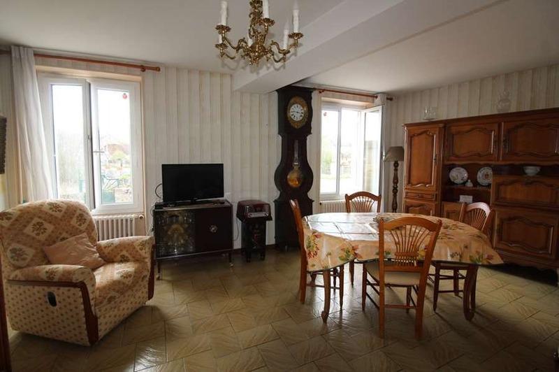 Maison - 99 m² - 4 pièces