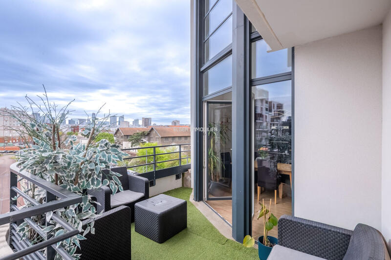 Duplex - 92 m² - 4 pièces