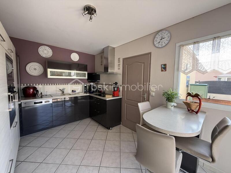 Maison - 150 m² - 7 pièces