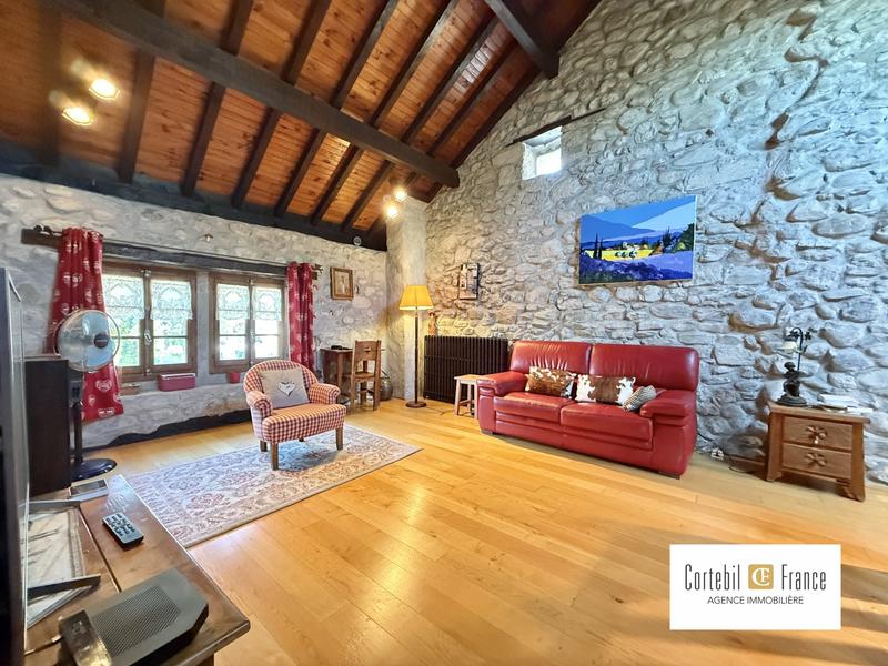 Maison - 123 m² - 4 pièces