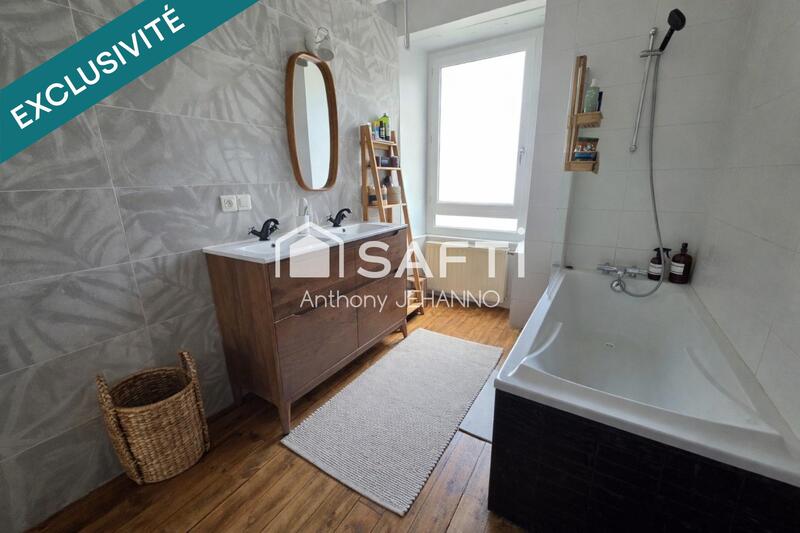 Maison - 270 m² - 6 pièces