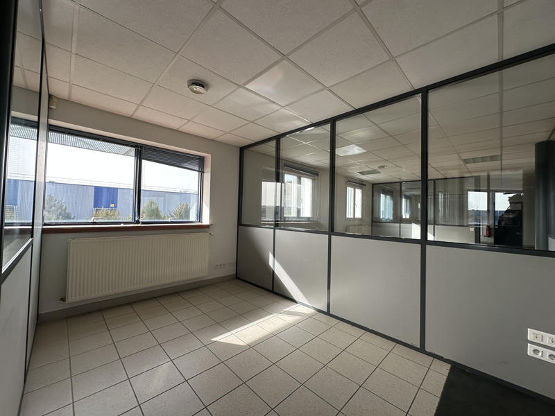 Local commercial - 2 000 m²