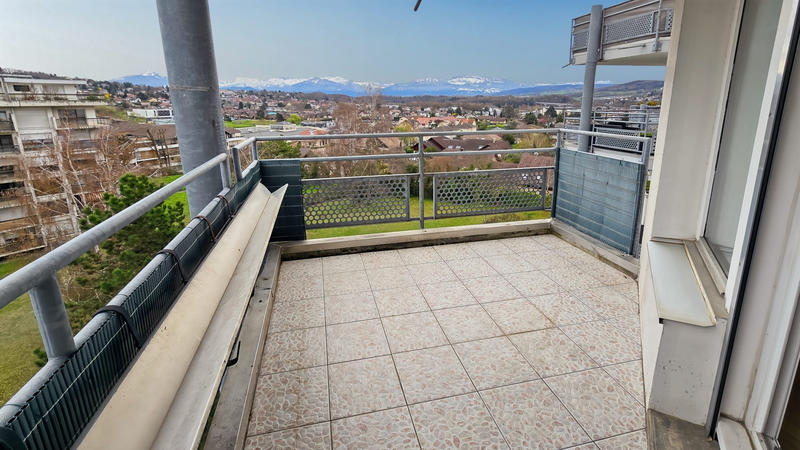 Appartement - 85 m² - 3 pièces