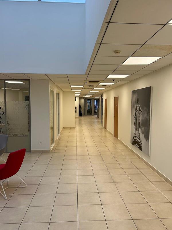 Local commercial - 570 m²