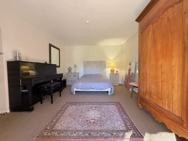 Maison ancienne - 192 m² - 9 pièces