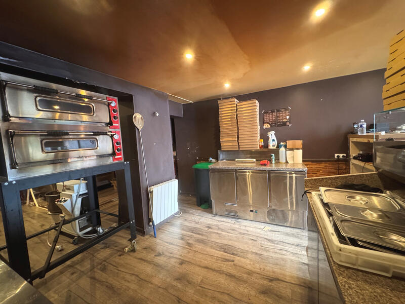 Magasins - 55 m² - 2 pièces