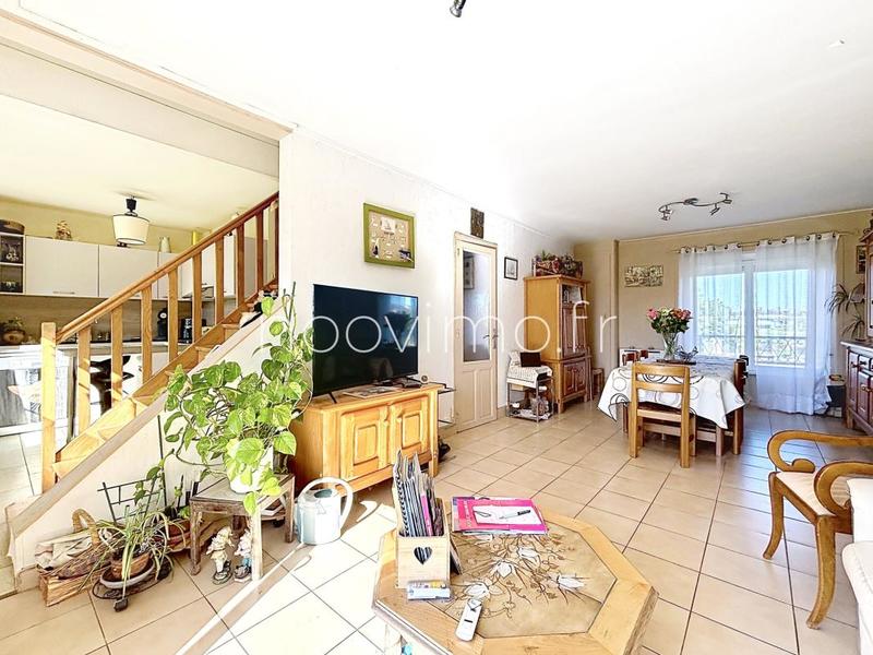 Maison - 142 m² - 8 pièces