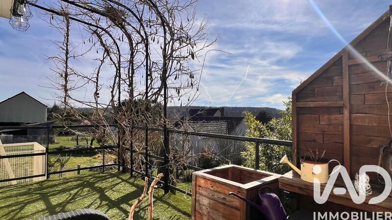 Maison - 90 m² - 4 pièces