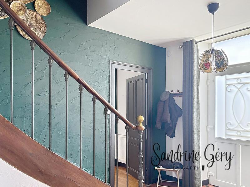 Maison - 174 m² - 8 pièces