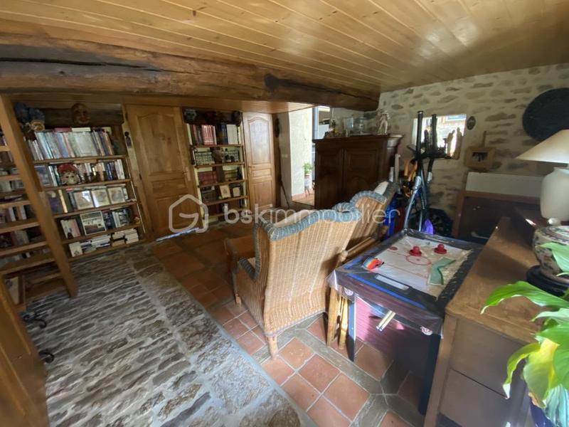 Corps de ferme - 237 m² - 9 pièces