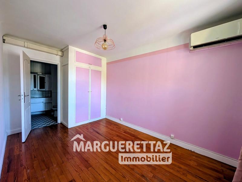 Appartement - 100 m² - 4 pièces