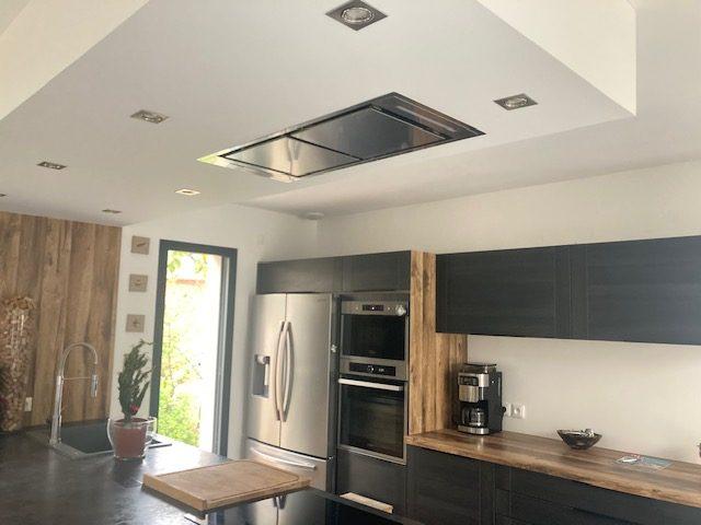 Maison - 201 m² - 6 pièces