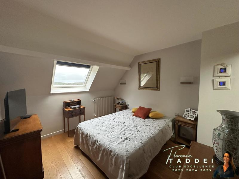 Maison - 200 m² - 7 pièces