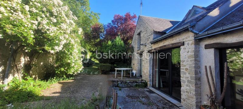 Maison en pierre - 143 m² - 5 pièces