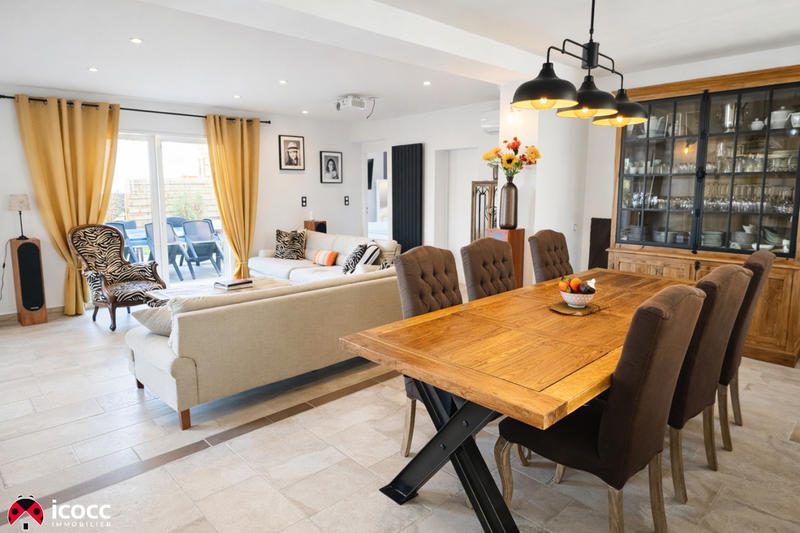 Maison - 174 m² - 10 pièces