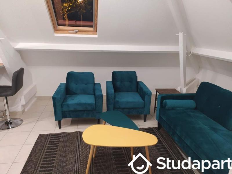 Chambre - 11 m² - 1 pièce