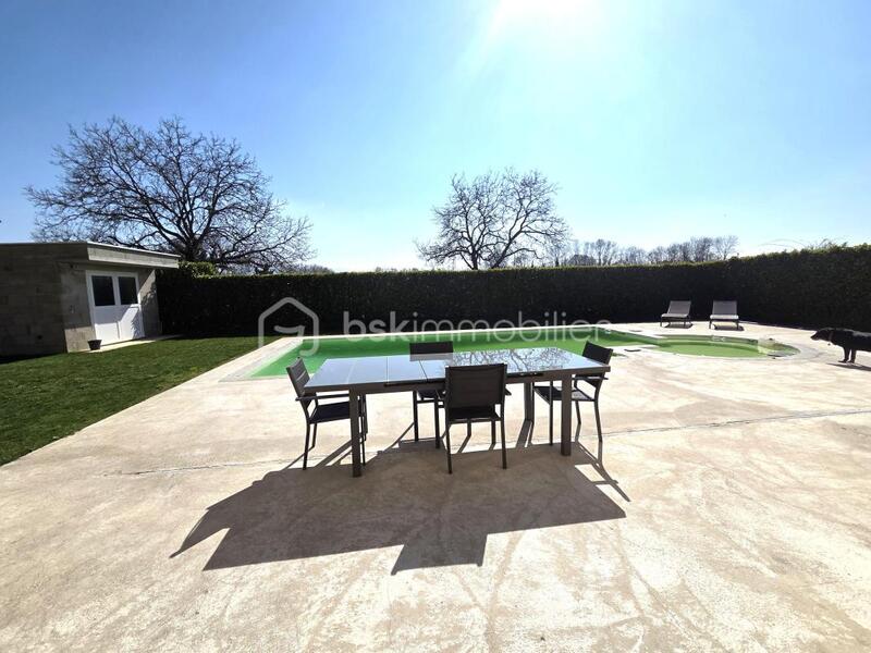 Maison - 161 m² - 7 pièces