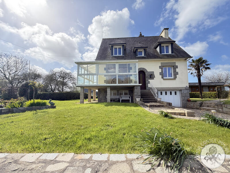 Maison - 130 m² - 6 pièces