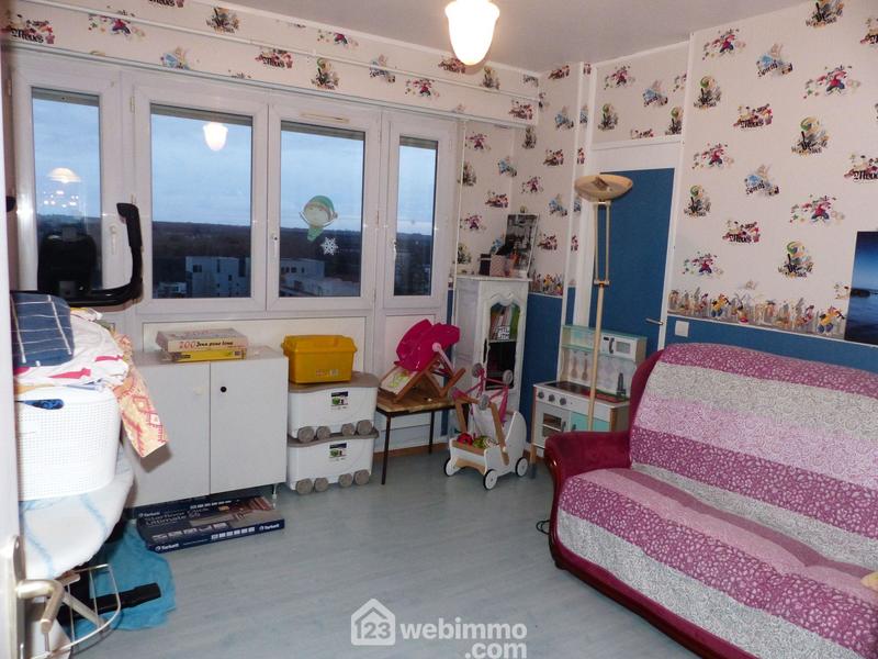 Appartement - 99 m² - 5 pièces