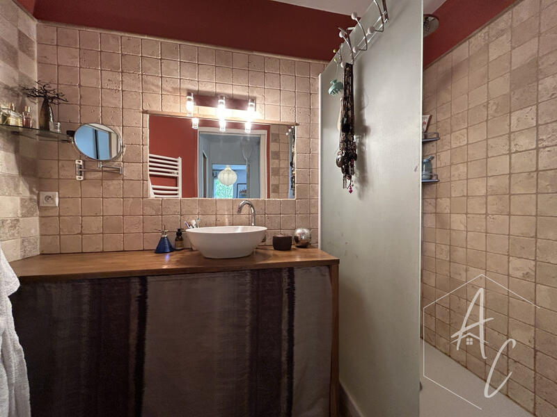 Appartement - 87 m² - 4 pièces