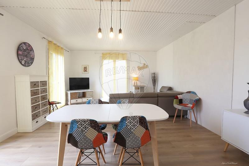 Maison - 254 m² - 12 pièces