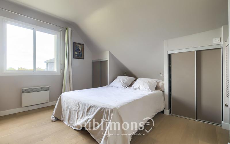 Maison - 180 m² - 6 pièces