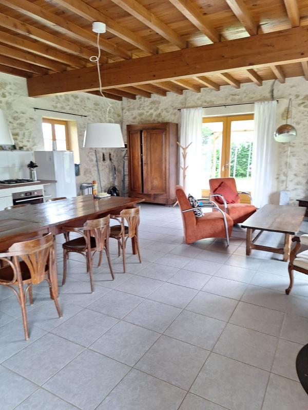 Maison - 360 m² - 14 pièces