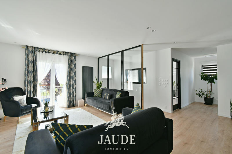 Maison - 135 m² - 6 pièces