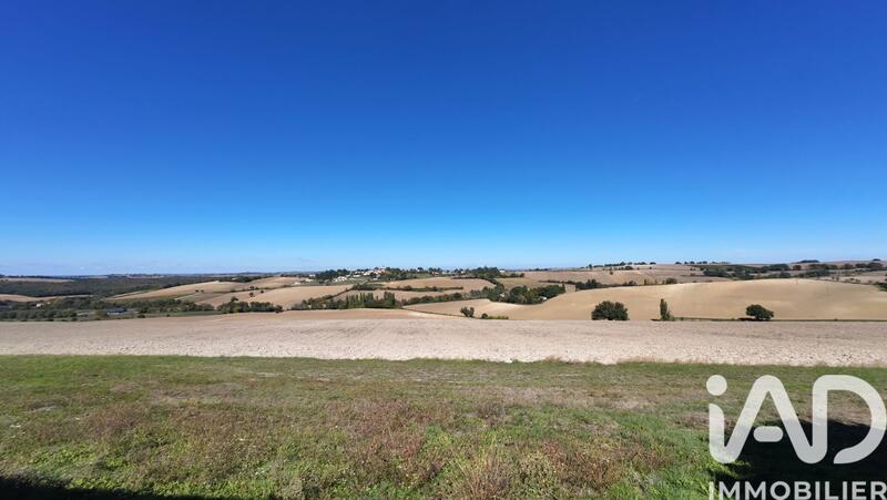 Maison - 210 m² - 5 pièces